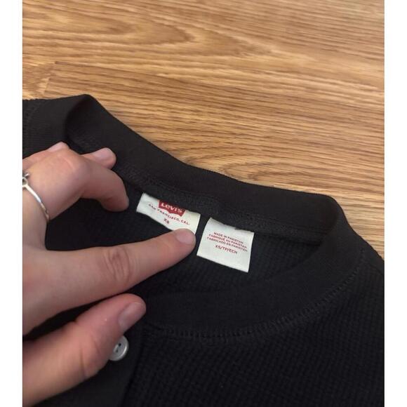 Levi’s Thermal Long Sleeve Top Size XS - Picture 3 of 7
